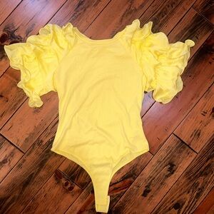 Never worn, super cute!